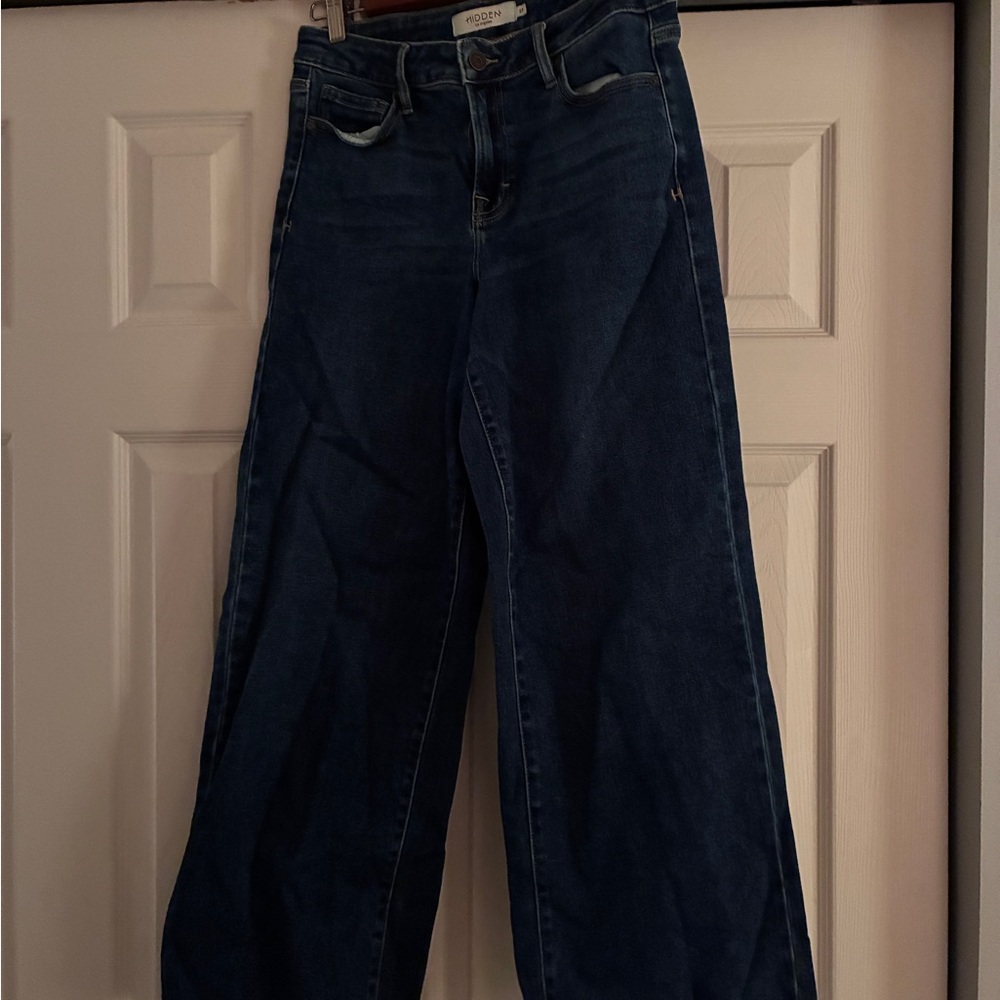 DARK WASHED JEANS